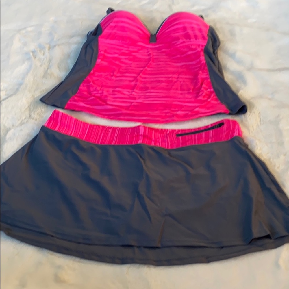Two pieces tankini swimsuit